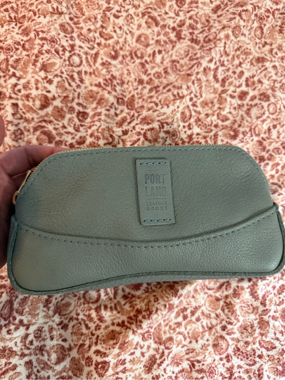 Portland Leather Artisan Bag in Nimbus